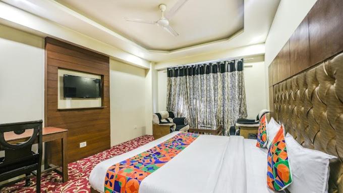 Hotel Neelam Manali Near Volvo Bus Stand Manali Exterior foto
